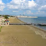Penelope Court 102 ラルナカ
