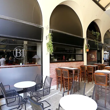 Penelopi Court 102 Appartement *