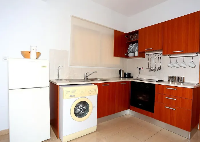 Appartement Penelopi Court 102 *