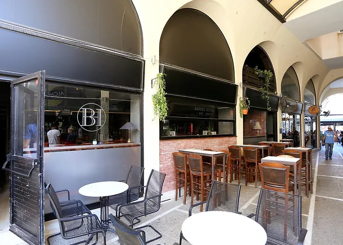 Penelope Court 102 Апартаменти *