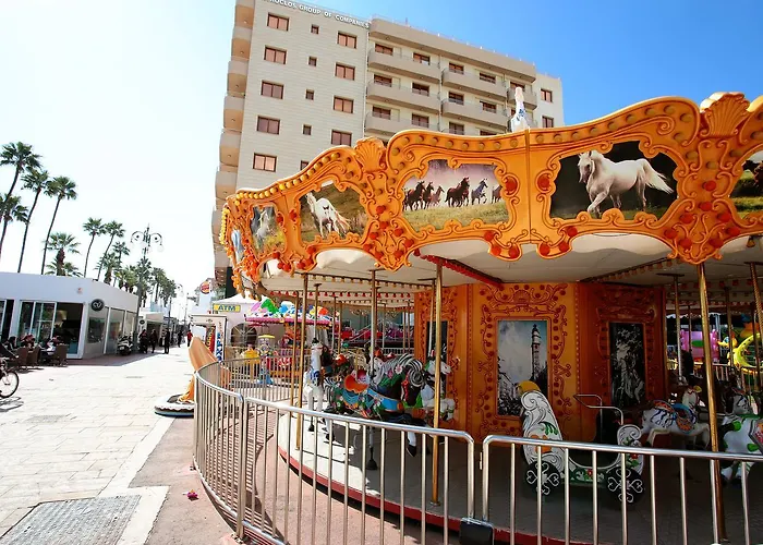 Penelope Court 102 Апартаменти *