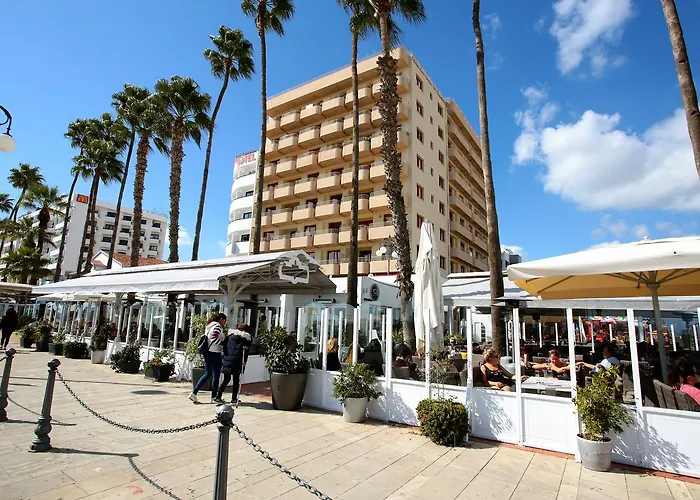 Апартаменти Penelope Court 102 Ларнака